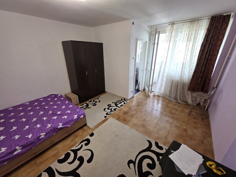 Basarabia cu Nicolae Grigorescu, pe Nicolae Sebe, 10 minute metrou,